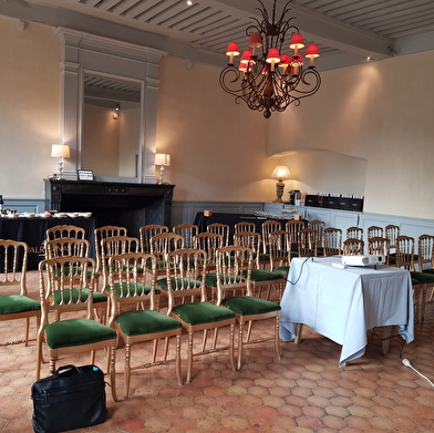 CHATEAU DE PIERRECLOS