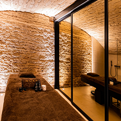 HOSTELLERIE CEDRE & SPA • BEAUNE