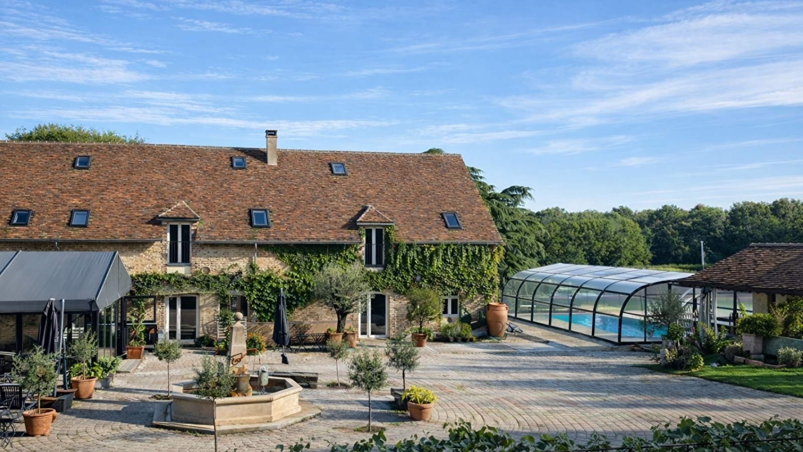 DOMAINE LES MAISONS BLANCHES