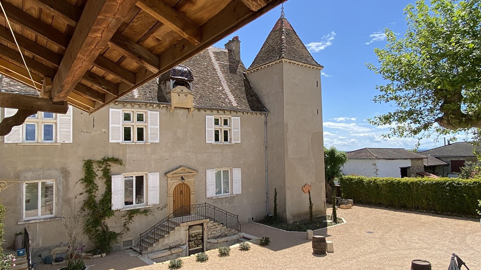 CHATEAU DE CHATENAY