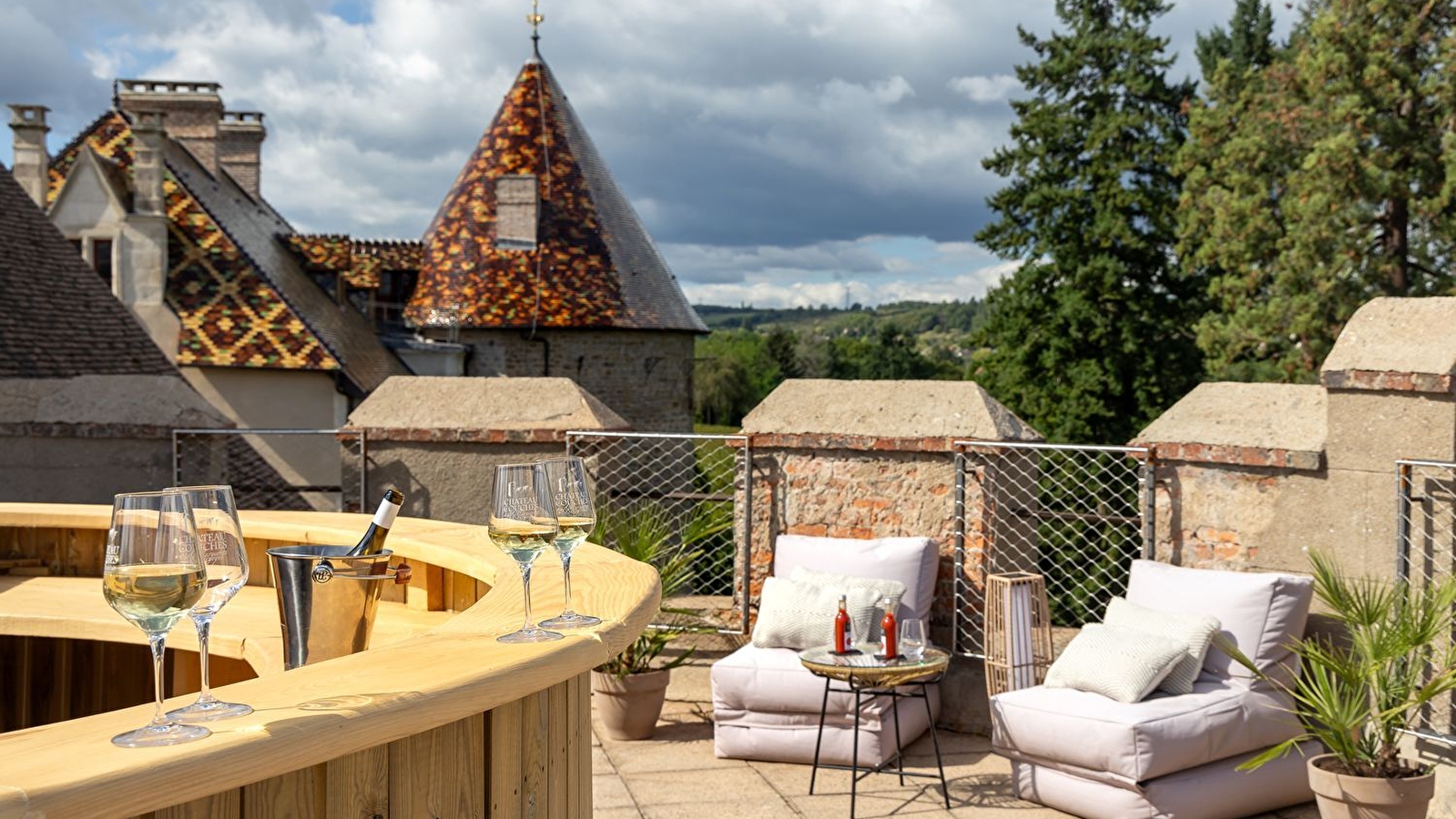 CHATEAU DE COUCHES DIT DE MARGUERITE DE BOURGOGNE